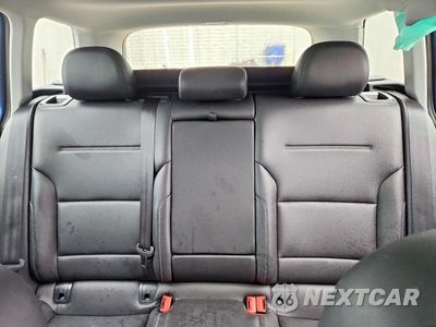 Zdjęcie 10 z 13 samochodu: 2018 VOLKSWAGEN GOLF SPORTWAGEN S VIN:3VWD17AUXJM751711 - miniatura