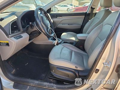 Zdjęcie 7 z 12 samochodu: 2017 HYUNDAI ELANTRA SE VIN:5NPD84LF1HH026753 - miniatura