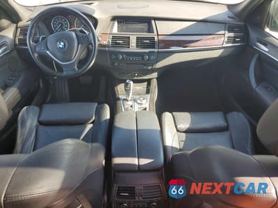 Zdjęcie 8 z 13 samochodu: 2012 BMW X5 XDRIVE50I VIN:5UXZV8C53CL426300 - miniatura
