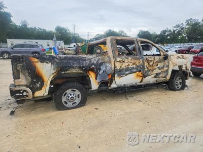 Trzecie zdjęcie samochodu z tyłu: 2024 CHEVROLET SILVERADO K2500 HEAVY DUTY VIN:2GC1YLE78R1226700 - miniatura