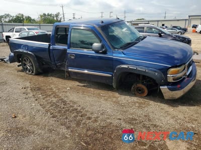 Czwarte zdjęcie samochodu z boku: 2004 GMC NEW SIERRA C1500 VIN:2GTEC19T541389499 - miniatura