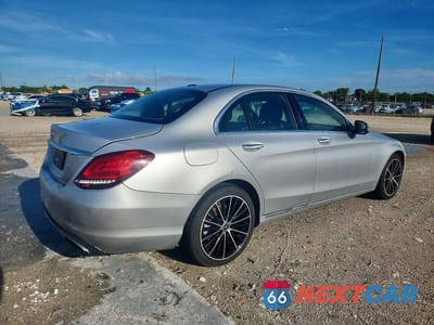 Trzecie zdjęcie samochodu z tyłu: 2021 MERCEDES-BENZ C 300 VIN:W1KWF8DB3MR625387 - miniatura