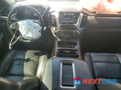 Zdjęcie 8 z 13 samochodu: 2017 CHEVROLET SUBURBAN K1500 PREMIER VIN:1GNSKJKC1HR380030 - miniatura