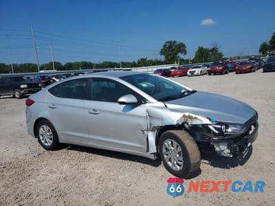 Czwarte zdjęcie samochodu z boku: 2017 HYUNDAI ELANTRA SE VIN:5NPD74LF6HH094968 - miniatura