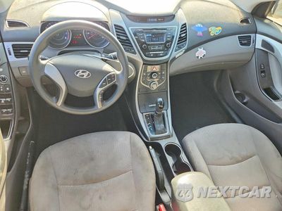 Zdjęcie 8 z 12 samochodu: 2016 HYUNDAI ELANTRA SE VIN:5NPDH4AE2GH748869 - miniatura