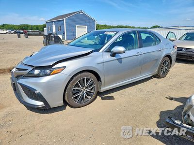 2021 TOYOTA CAMRY SE 4T1G11AK4MU524330 - główne zdjęcie licytacji z USA - miniatura