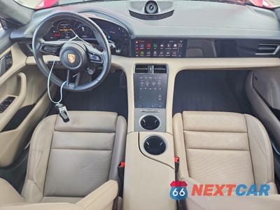 Zdjęcie 8 z 13 samochodu: 2020 PORSCHE TAYCAN TURBO VIN:WP0AC2Y11LSA71398 - miniatura