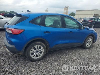 Trzecie zdjęcie samochodu z tyłu: 2020 FORD ESCAPE S VIN:1FMCU0F63LUC37488 - miniatura