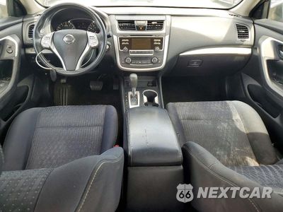 Zdjęcie 8 z 12 samochodu: 2017 NISSAN ALTIMA 2.5 SV VIN:1N4AL3AP8HC180420 - miniatura