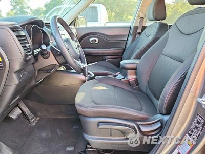 Zdjęcie 7 z 12 samochodu: 2016 KIA SOUL BASE VIN:KNDJN2A26G7404732 - miniatura