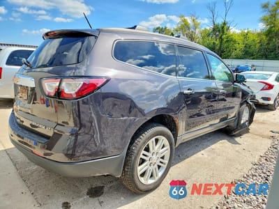 Trzecie zdjęcie samochodu z tyłu: 2013 CHEVROLET TRAVERSE LT VIN:1GNKRGKD6DJ153853 - miniatura