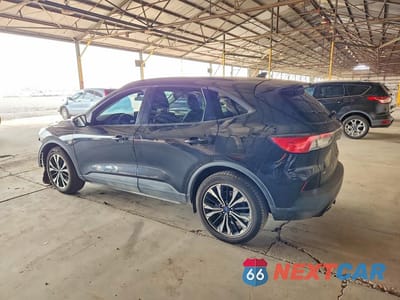Drugie zdjęcie samochodu z przodu: 2021 FORD ESCAPE SE VIN:1FMCU0BZ8MUB31698 - miniatura