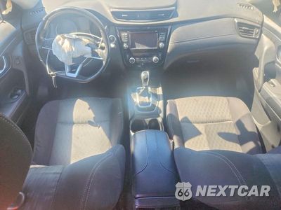 Zdjęcie 8 z 13 samochodu: 2017 NISSAN ROGUE SV VIN:JN8AT2MV4HW281567 - miniatura