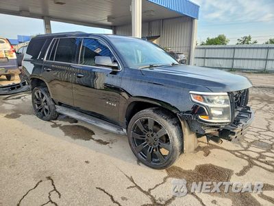 Czwarte zdjęcie samochodu z boku: 2015 CHEVROLET TAHOE K1500 LT VIN:1GNSKBKC3FR249054 - miniatura