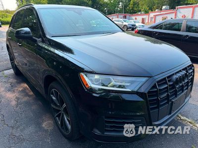 Czwarte zdjęcie samochodu z boku: 2021 AUDI Q7 PREMIUM PLUS VIN:WA1LXAF72MD018267 - miniatura