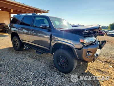 Czwarte zdjęcie samochodu z boku: 2019 TOYOTA 4RUNNER SR5 PREMIUM VIN:JTEZU5JR9K5204951 - miniatura