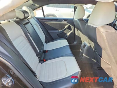Zdjęcie 10 z 12 samochodu: 2015 VOLKSWAGEN JETTA SE VIN:3VWD17AJXFM221591 - miniatura