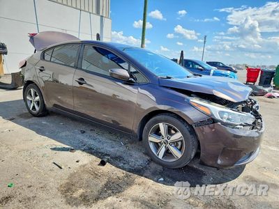 Czwarte zdjęcie samochodu z boku: 2018 KIA FORTE LX VIN:3KPFL4A7XJE194422 - miniatura