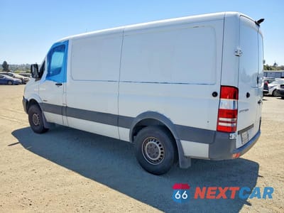 Drugie zdjęcie samochodu z przodu: 2014 MERCEDES-BENZ SPRINTER 2500 DELIVERY VAN VIN:WD3PE7CC8E5836352 - miniatura