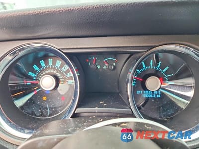 Zdjęcie 9 z 12 samochodu: 2012 FORD MUSTANG VIN:1ZVBP8AM0C5272458 - miniatura