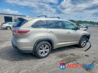 Trzecie zdjęcie samochodu z tyłu: 2015 TOYOTA HIGHLANDER XLE VIN:5TDJKRFH0FS114232 - miniatura