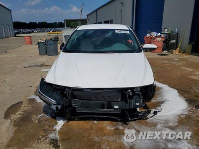 Piąte zdjęcie samochodu w środku: 2026 HYUNDAI ELANTRA SE VIN:KMHLL4DG1TU183131 - miniatura