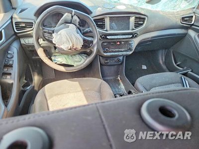 Zdjęcie 8 z 13 samochodu: 2019 HYUNDAI IONIQ ELECTRIC BASE VIN:KMHC75LH1KU050470 - miniatura