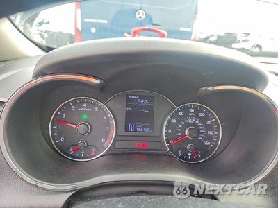 Zdjęcie 9 z 12 samochodu: 2015 KIA FORTE LX VIN:KNAFX4A61F5375663 - miniatura