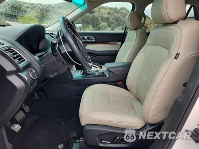 Zdjęcie 7 z 13 samochodu: 2016 FORD EXPLORER PLATINUM VIN:1FM5K8HT6GGD29277 - miniatura