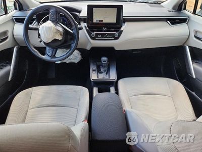 Zdjęcie 8 z 12 samochodu: 2026 TOYOTA COROLLA CROSS L VIN:7MUAAAAG6TV163505 - miniatura