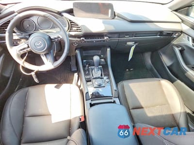 Zdjęcie 8 z 12 samochodu: 2026 MAZDA 3 PREMIUM PLUS VIN:JM1BPBNY9T1877714 - miniatura