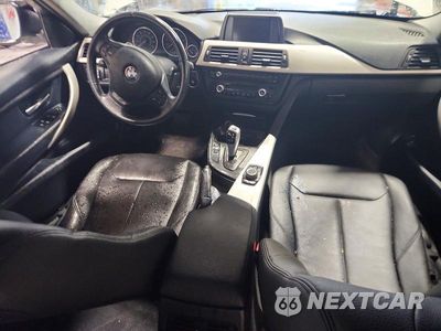 Zdjęcie 8 z 12 samochodu: 2014 BMW 320 I VIN:WBA3B1C52EK130665 - miniatura