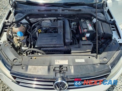 Zdjęcie 11 z 12 samochodu: 2017 VOLKSWAGEN JETTA SE VIN:3VWDB7AJ4HM294536 - miniatura