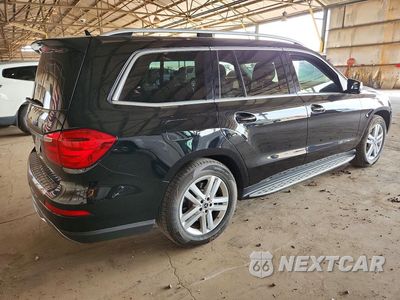 Trzecie zdjęcie samochodu z tyłu: 2013 MERCEDES-BENZ GL 450 4MATIC VIN:4JGDF7CE9DA253152 - miniatura