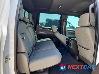 Zdjęcie 10 z 12 samochodu: 2023 GMC SIERRA K1500 SLT VIN:3GTUUDED3PG128263 - miniatura