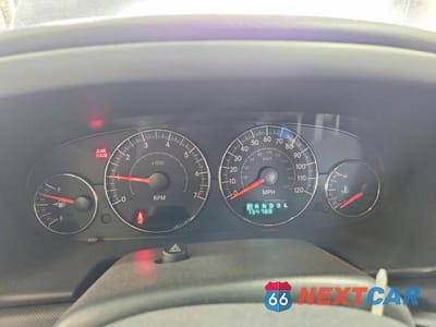 Zdjęcie 9 z 13 samochodu: 2004 CHRYSLER SEBRING LX VIN:1C3EL46X84N201795 - miniatura