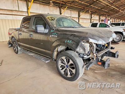 Czwarte zdjęcie samochodu z boku: 2019 FORD F150 SUPERCREW VIN:1FTEW1C55KKC98831 - miniatura