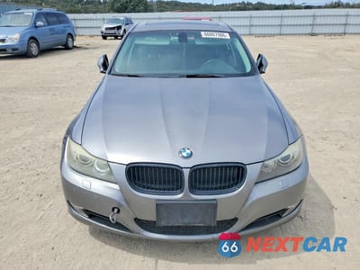 Piąte zdjęcie samochodu w środku: 2011 BMW 328 XI SULEV VIN:WBAPK5C54BA810805 - miniatura