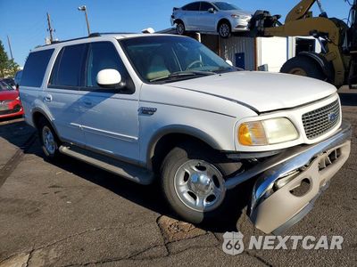 Czwarte zdjęcie samochodu z boku: 2002 FORD EXPEDITION EDDIE BAUER VIN:1FMRU17LX2LA22702 - miniatura