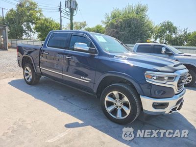 Czwarte zdjęcie samochodu z boku: 2021 RAM 1500 LIMITED VIN:1C6SRFHT8MN705015 - miniatura