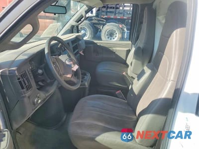 Zdjęcie 7 z 14 samochodu: 2022 GMC SAVANA BOX TRUCK VIN:7GZ37TC74NN011826 - miniatura