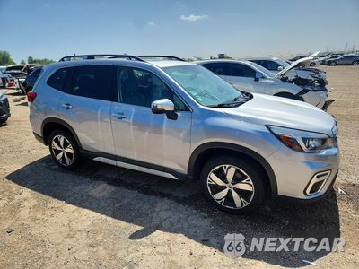Czwarte zdjęcie samochodu z boku: 2019 SUBARU FORESTER TOURING VIN:JF2SKAWC1KH431012 - miniatura