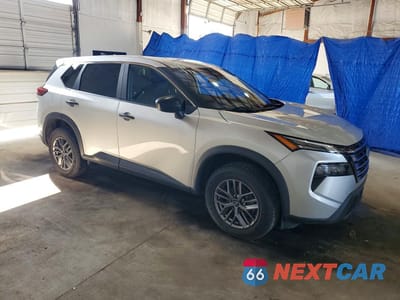 Czwarte zdjęcie samochodu z boku: 2024 NISSAN ROGUE S VIN:5N1BT3AB4RC701505 - miniatura