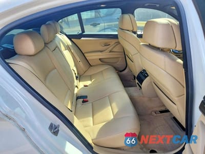 Zdjęcie 10 z 12 samochodu: 2013 BMW 528 XI VIN:WBAXH5C55DDW13433 - miniatura