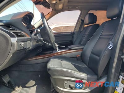 Zdjęcie 7 z 13 samochodu: 2013 BMW X5 XDRIVE35I VIN:5UXZV4C5XD0G55412 - miniatura