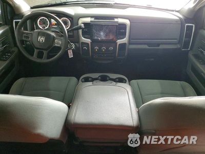 Zdjęcie 8 z 12 samochodu: 2017 RAM 2500 SLT VIN:3C6TR5DT6HG605935 - miniatura