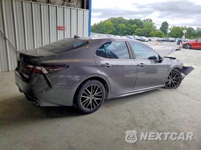 Trzecie zdjęcie samochodu z tyłu: 2021 TOYOTA CAMRY SE VIN:4T1T11AK4MU521300 - miniatura
