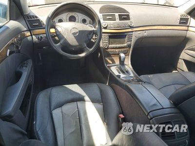Zdjęcie 8 z 12 samochodu: 2004 MERCEDES-BENZ E 320 VIN:WDBUF65J24A439588 - miniatura