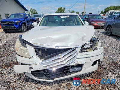 Piąte zdjęcie samochodu w środku: 2011 HYUNDAI GENESIS 3.8L VIN:KMHGC4DE5BU128499 - miniatura