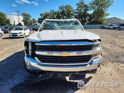 Piąte zdjęcie samochodu w środku: 2018 CHEVROLET SILVERADO K1500 LT VIN:3GCUKREC4JG404385 - miniatura